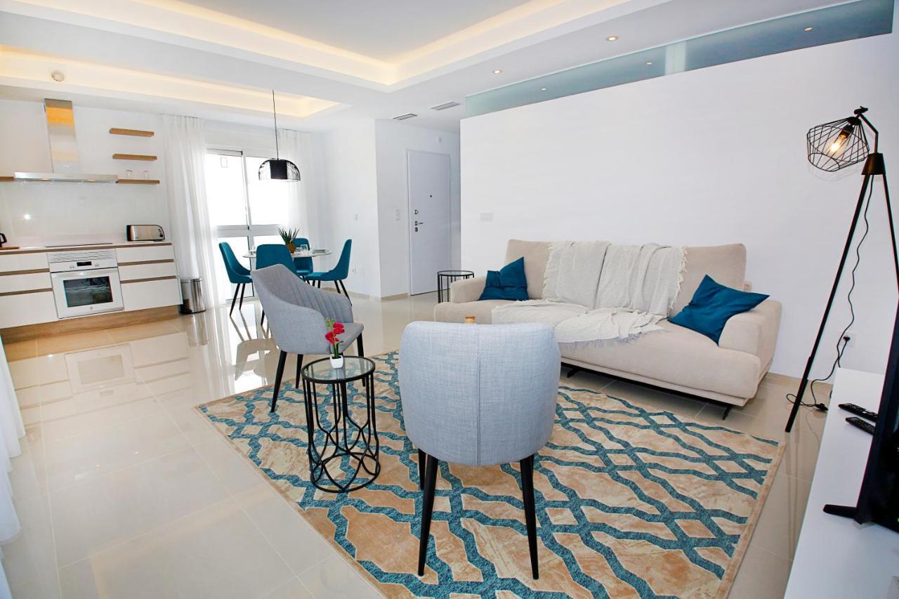 Fortuna 15 - Apartamento Con Azotea Privada Y Piscina โรฮาเลส ภายนอก รูปภาพ