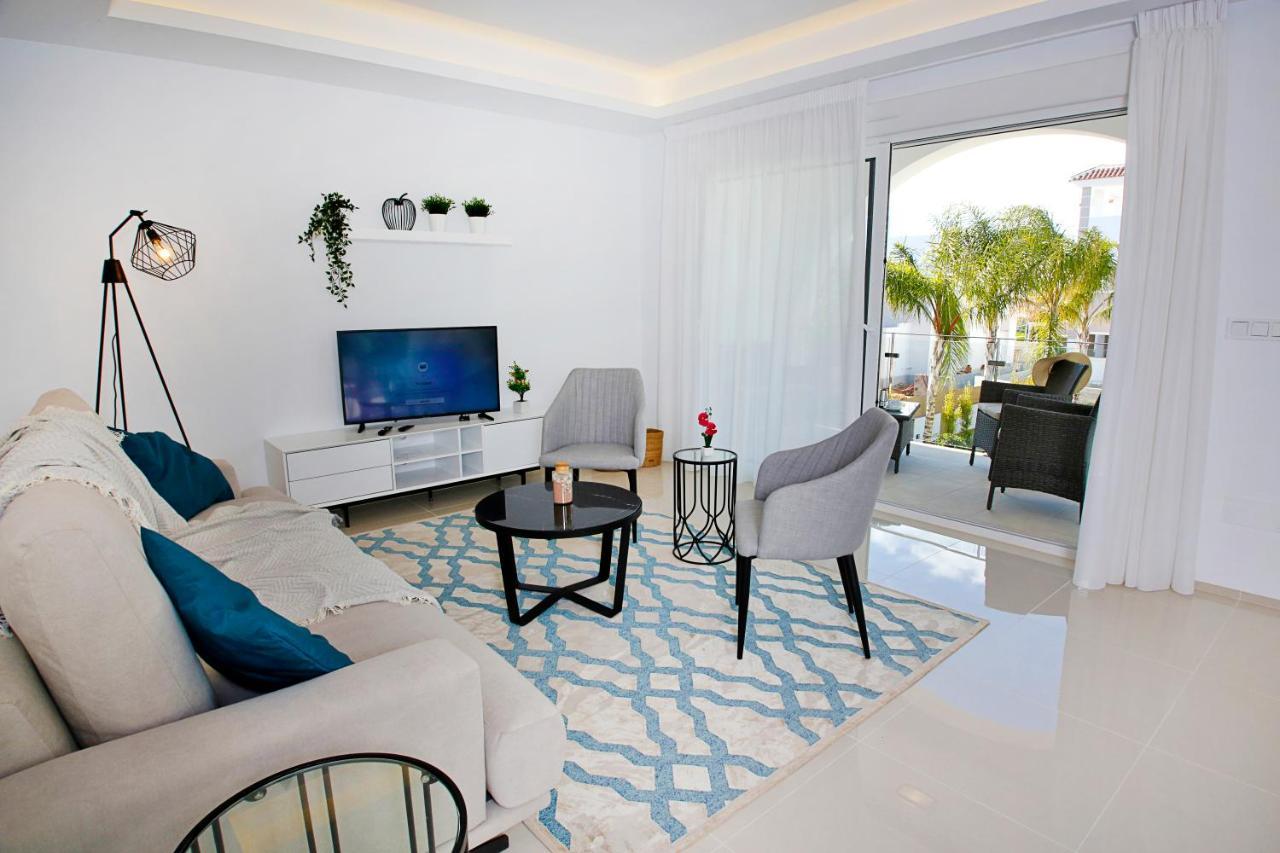 Fortuna 15 - Apartamento Con Azotea Privada Y Piscina โรฮาเลส ภายนอก รูปภาพ